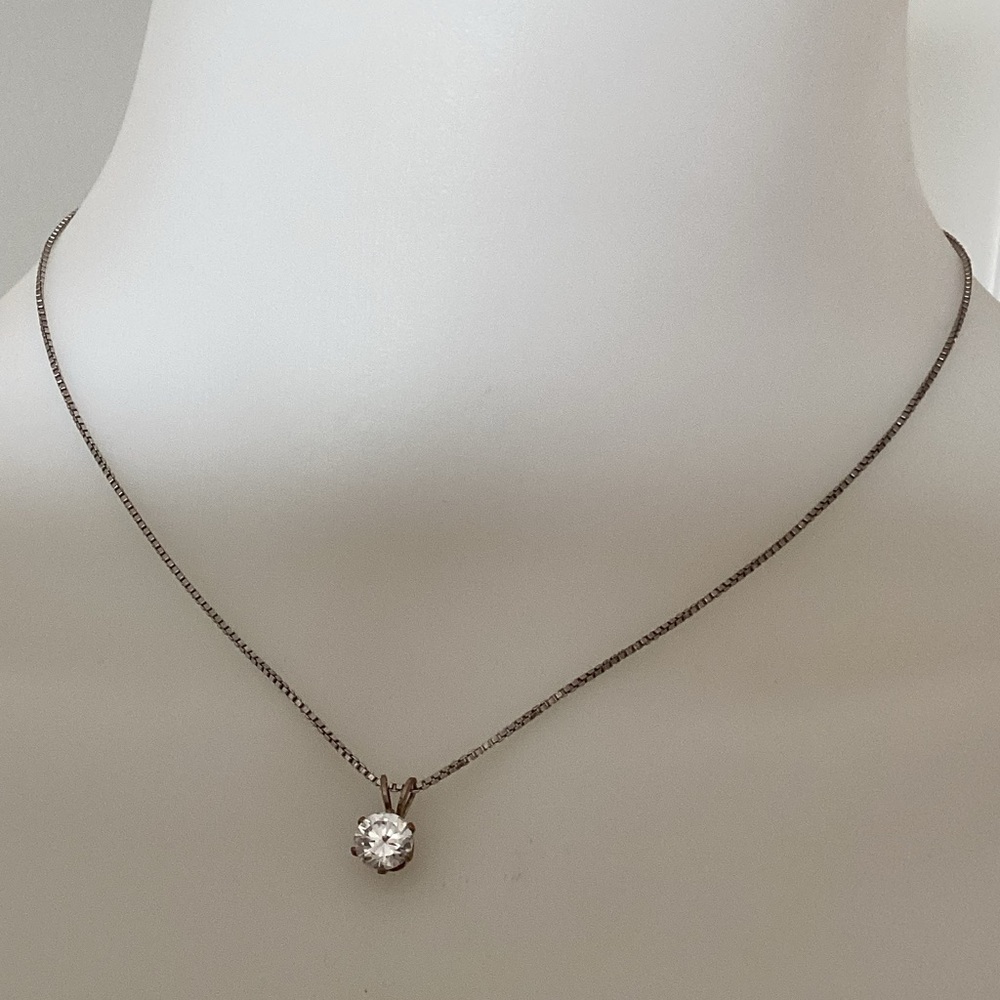 Sterling silver pendant necklace